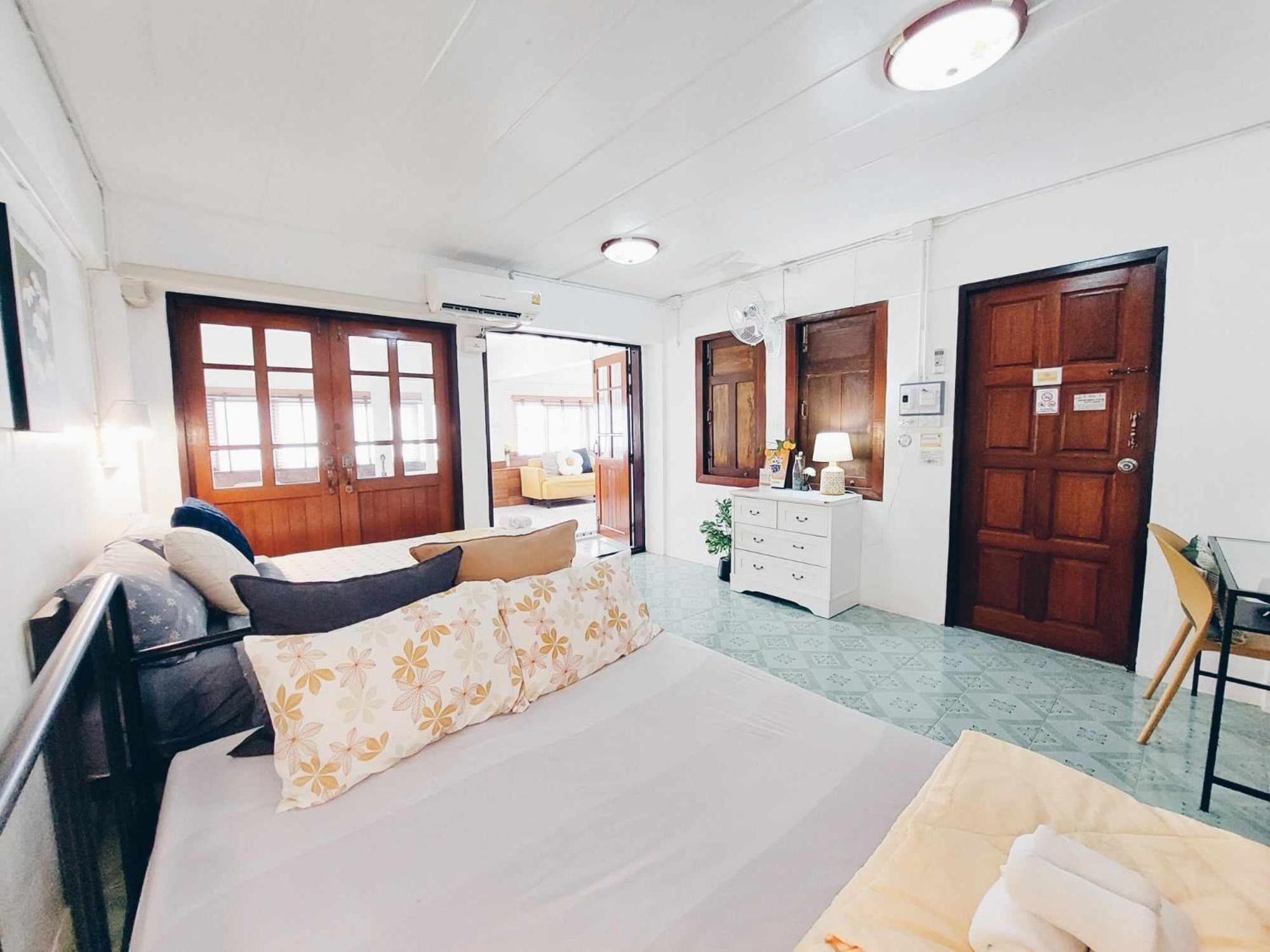 Albergue Hello Sunshine Phra Nakhon Si Ayutthaya Exterior foto
