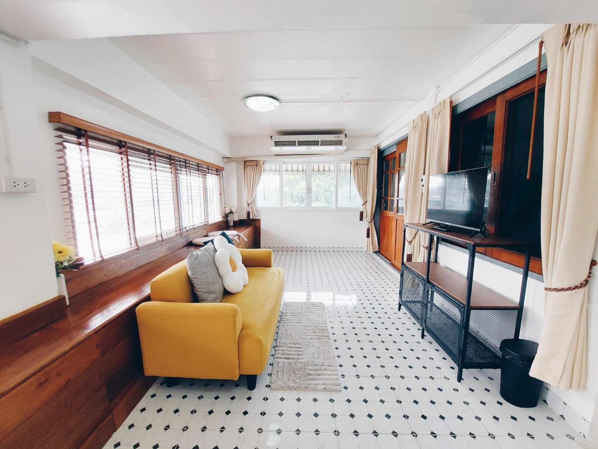 Albergue Hello Sunshine Phra Nakhon Si Ayutthaya Exterior foto