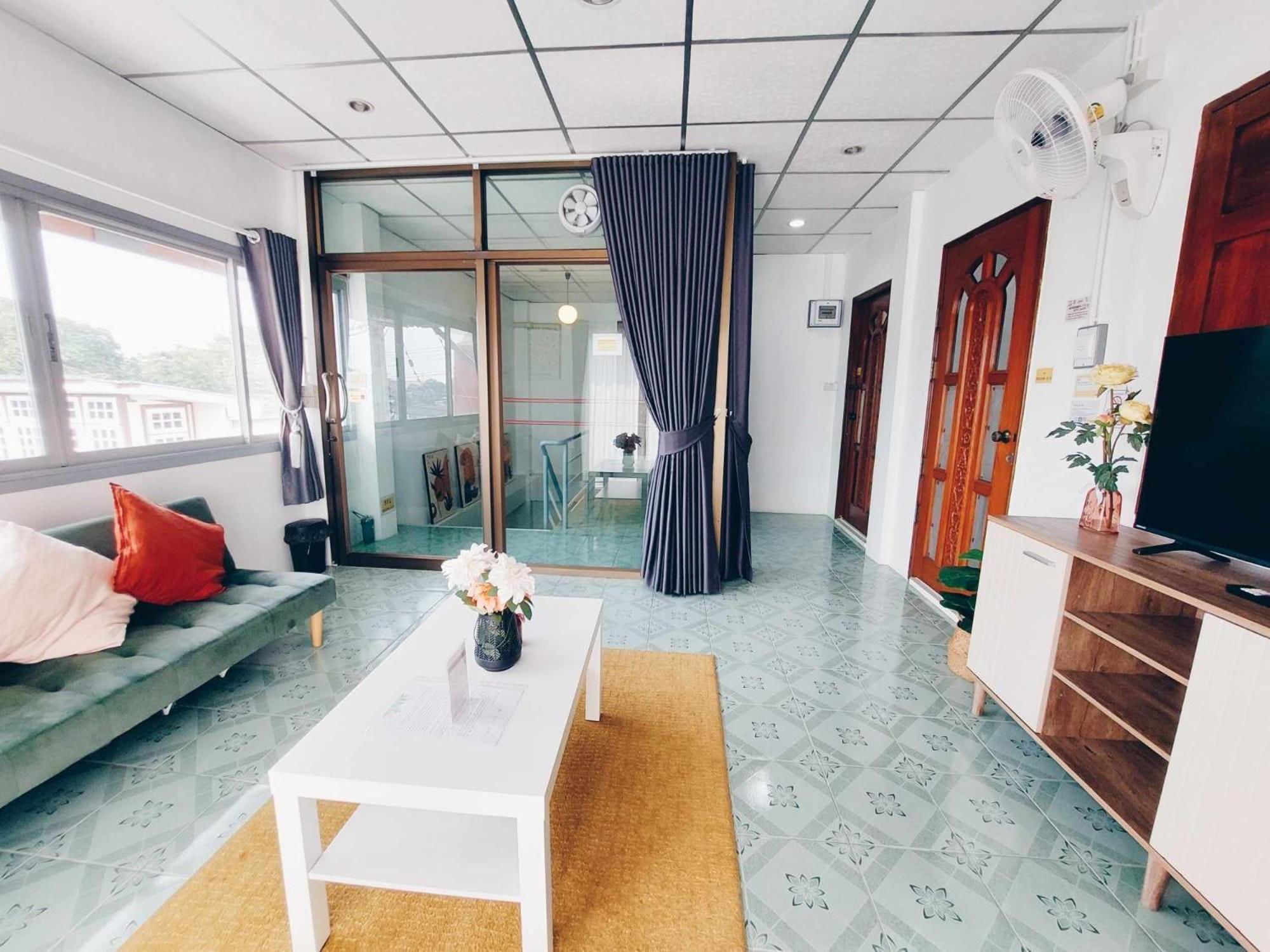 Albergue Hello Sunshine Phra Nakhon Si Ayutthaya Exterior foto
